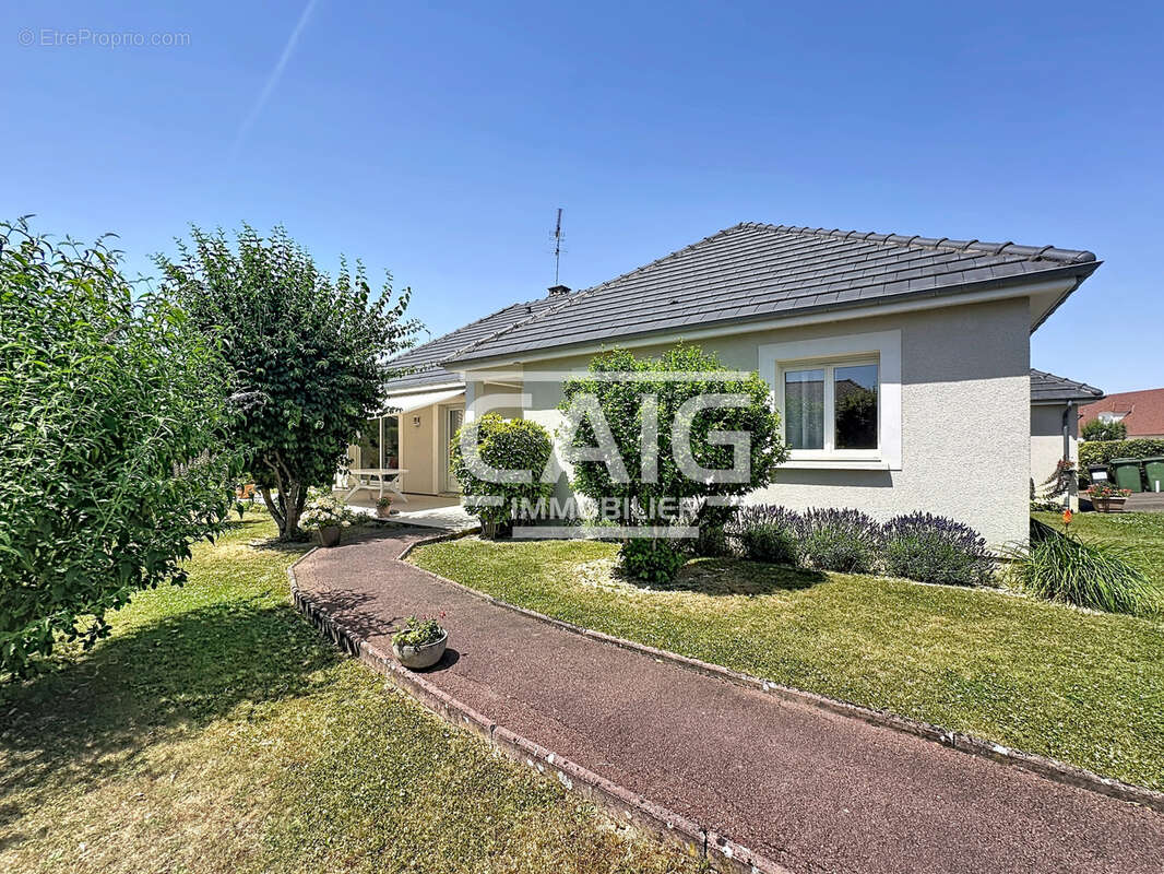 St julien les villas - photo 11