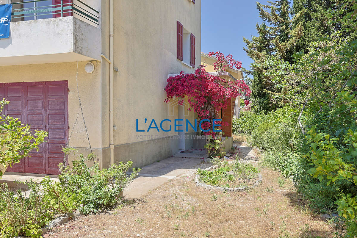 Appartement à HYERES