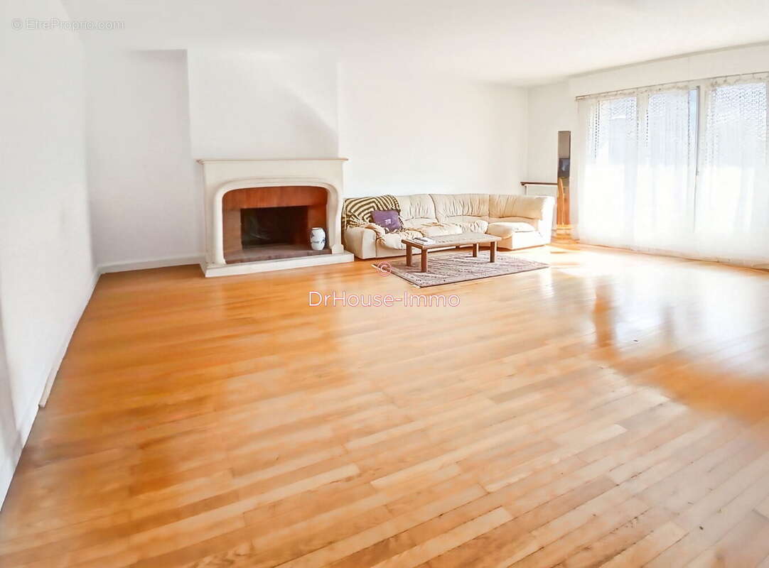Appartement à SEVRES