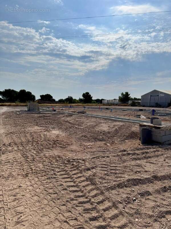 Terrain à FOS-SUR-MER