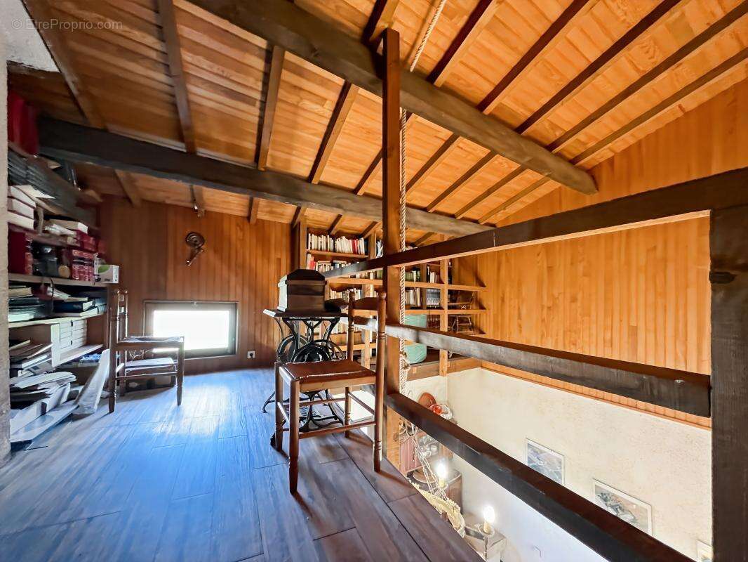 Maison à LIVRON-SUR-DROME