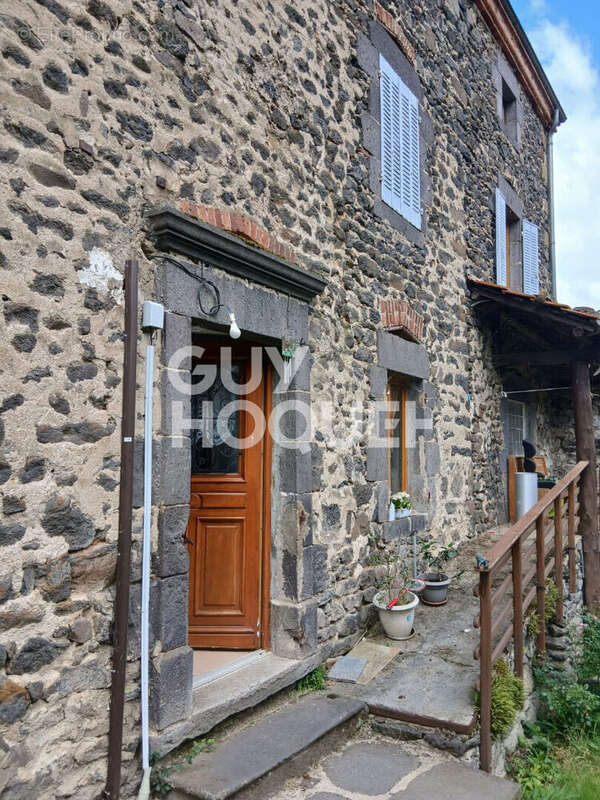 Maison à SAINT-GEORGES-D&#039;AURAC