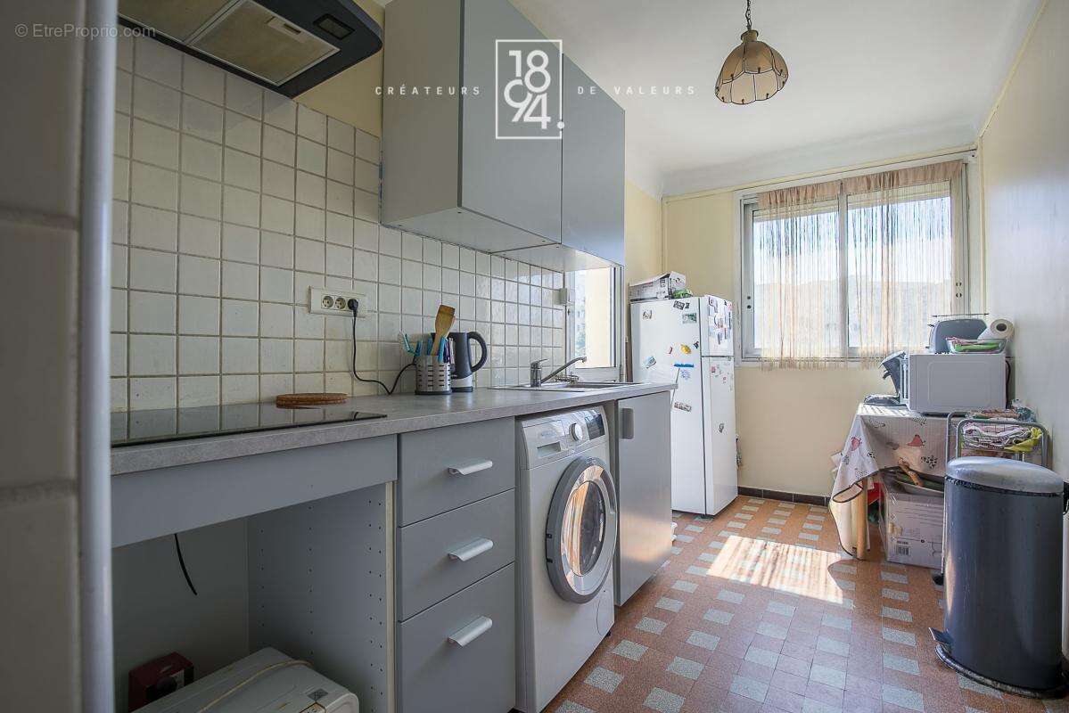Appartement à MARSEILLE-8E