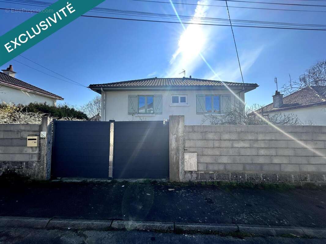 Photo 4 - Maison à MONTCEAU-LES-MINES