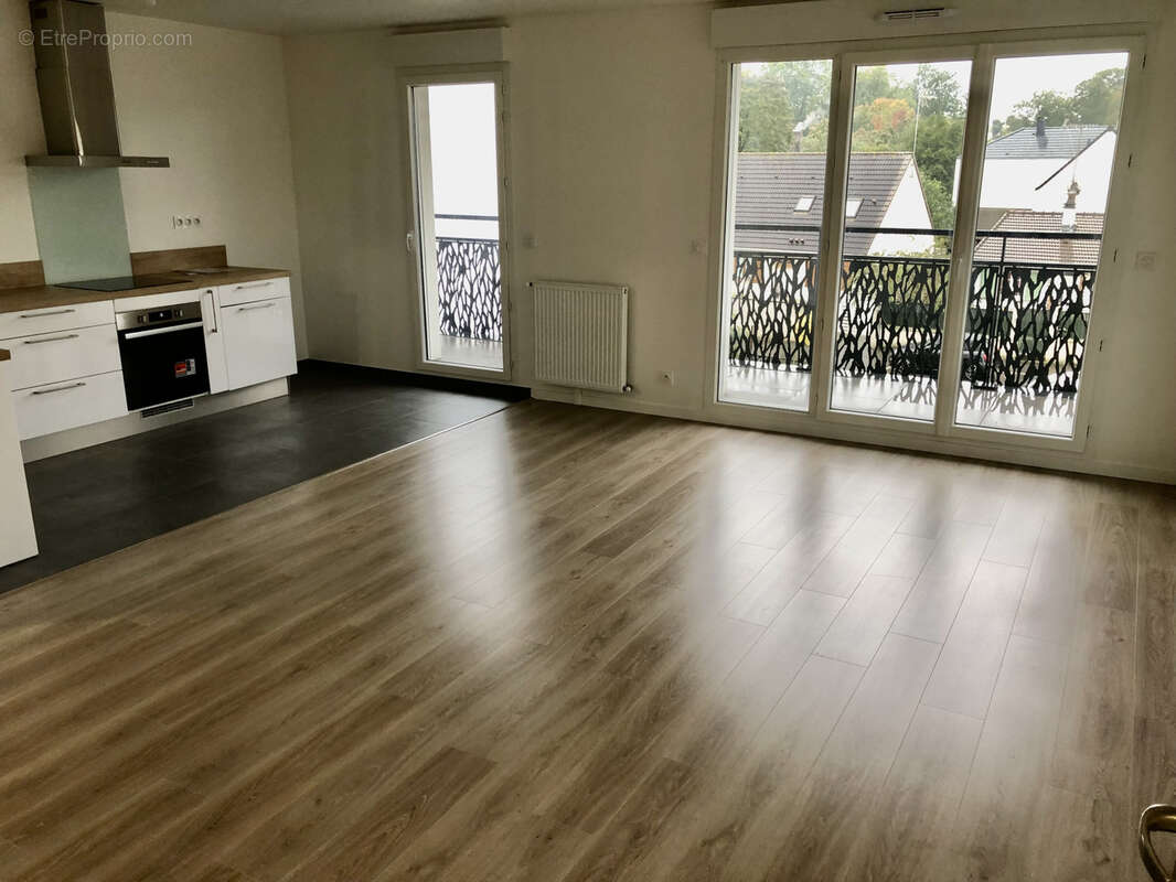Appartement à CLAYE-SOUILLY