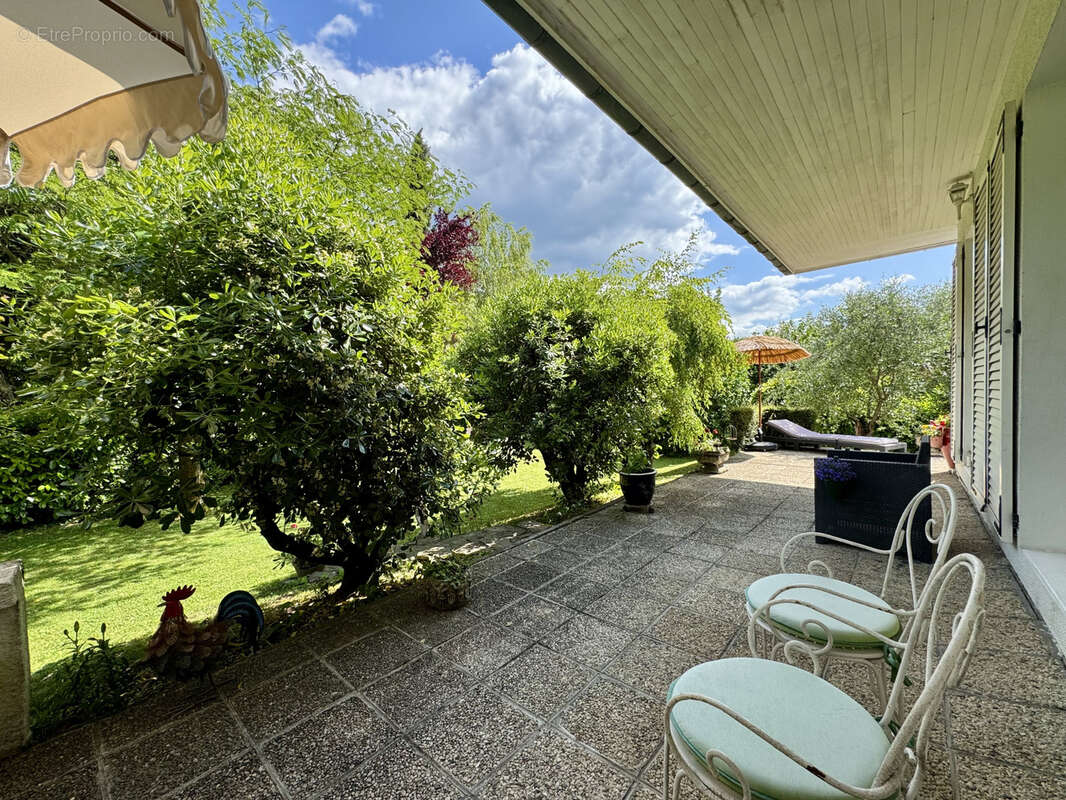 Maison à VILLARD-BONNOT