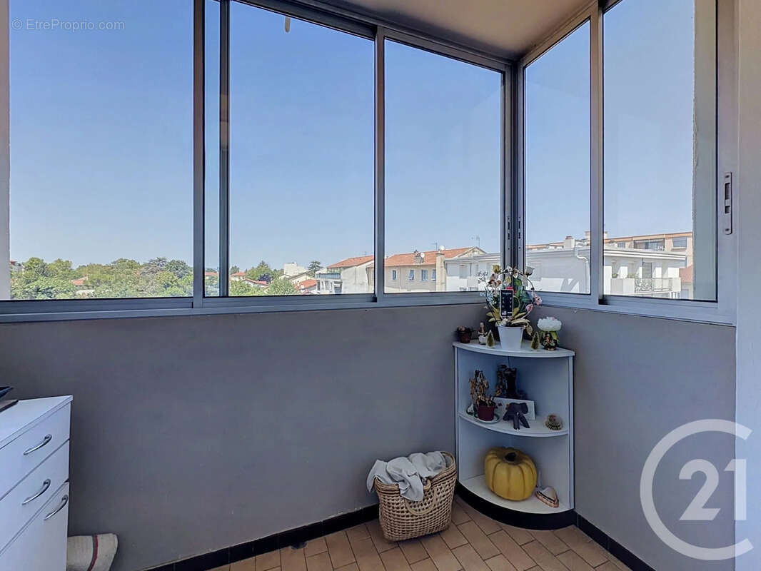 Appartement 66 m² à Venissieux  - photo 8