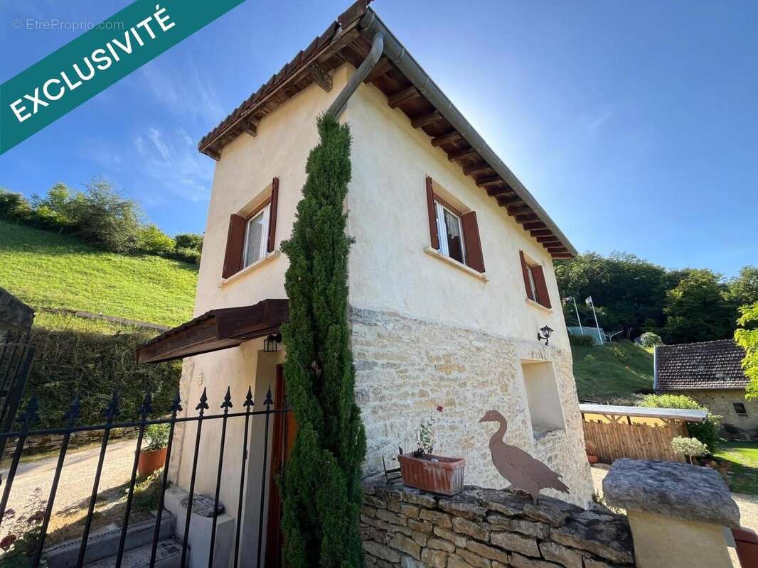 Maison 171 m² à Siccieu-Saint-Julien-Et-Carisieu  - photo 4