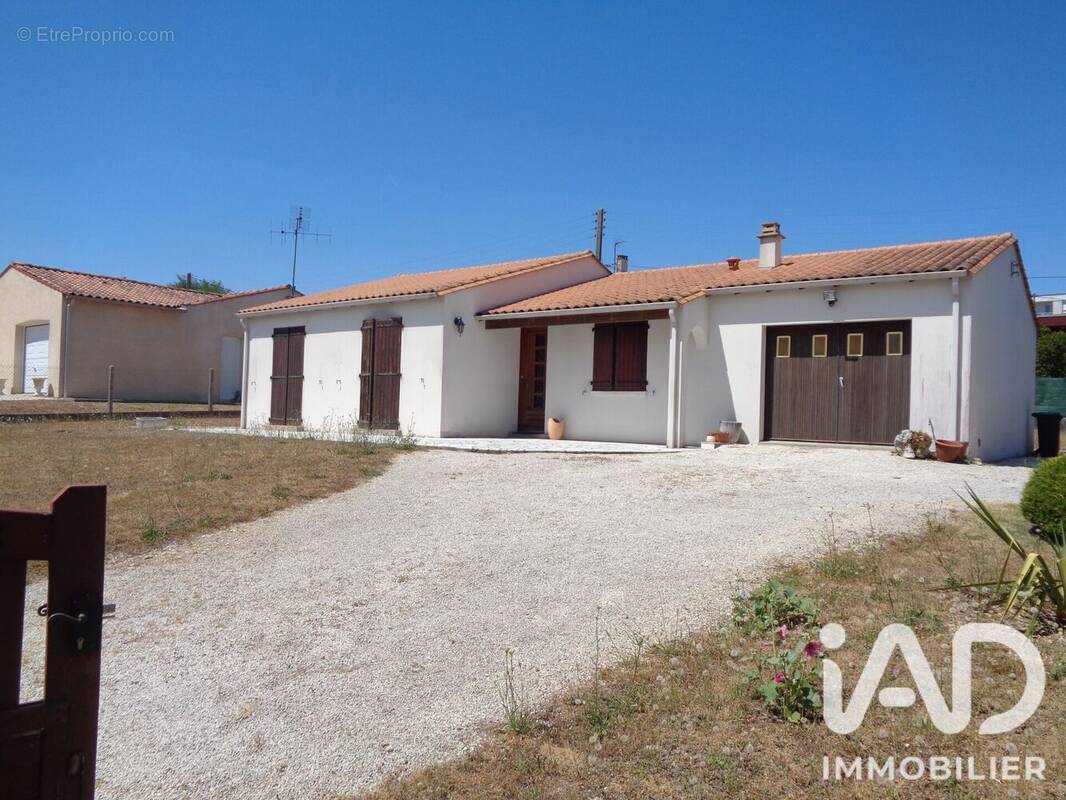 Photo 1 - Maison à SAINTES