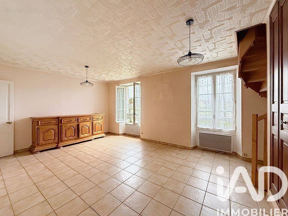 Photo 1 - Appartement à MONTEREAU-FAULT-YONNE