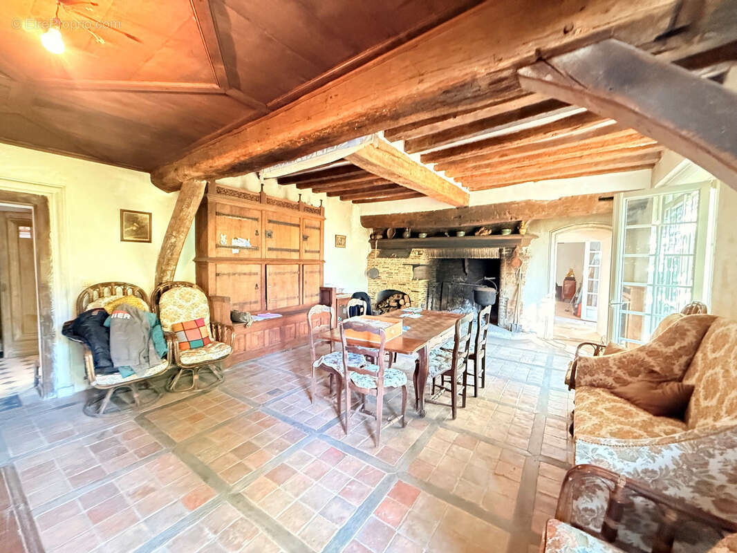 Maison à BAZAINVILLE