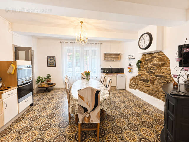 Maison à LEZIGNAN-CORBIERES