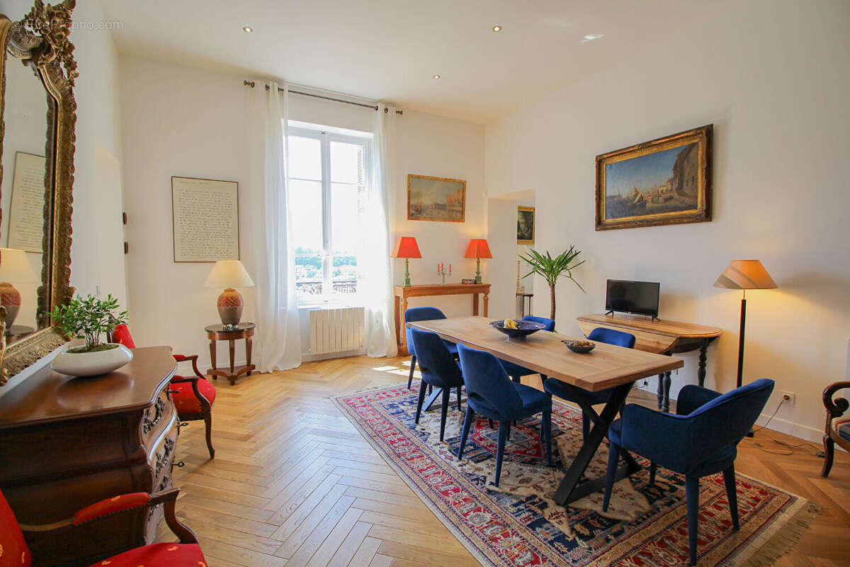 Appartement à AIX-LES-BAINS