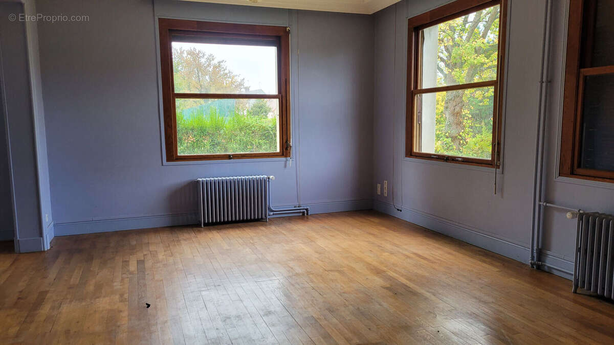 Maison à VILLEFRANCHE-D&#039;ALLIER