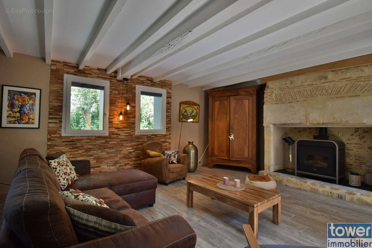 Proche Bergerac, Maison de charme rénovée de 125m2 avec piscine - photo 6