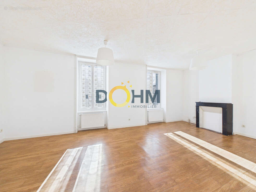 Paulhaguet   Maison de bourg avec garage, grange et cour de 40 m2, idéale pour investissement locatif. - photo 5