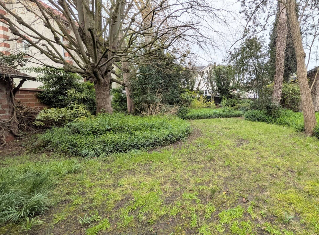 Terrain à CONFLANS-SAINTE-HONORINE