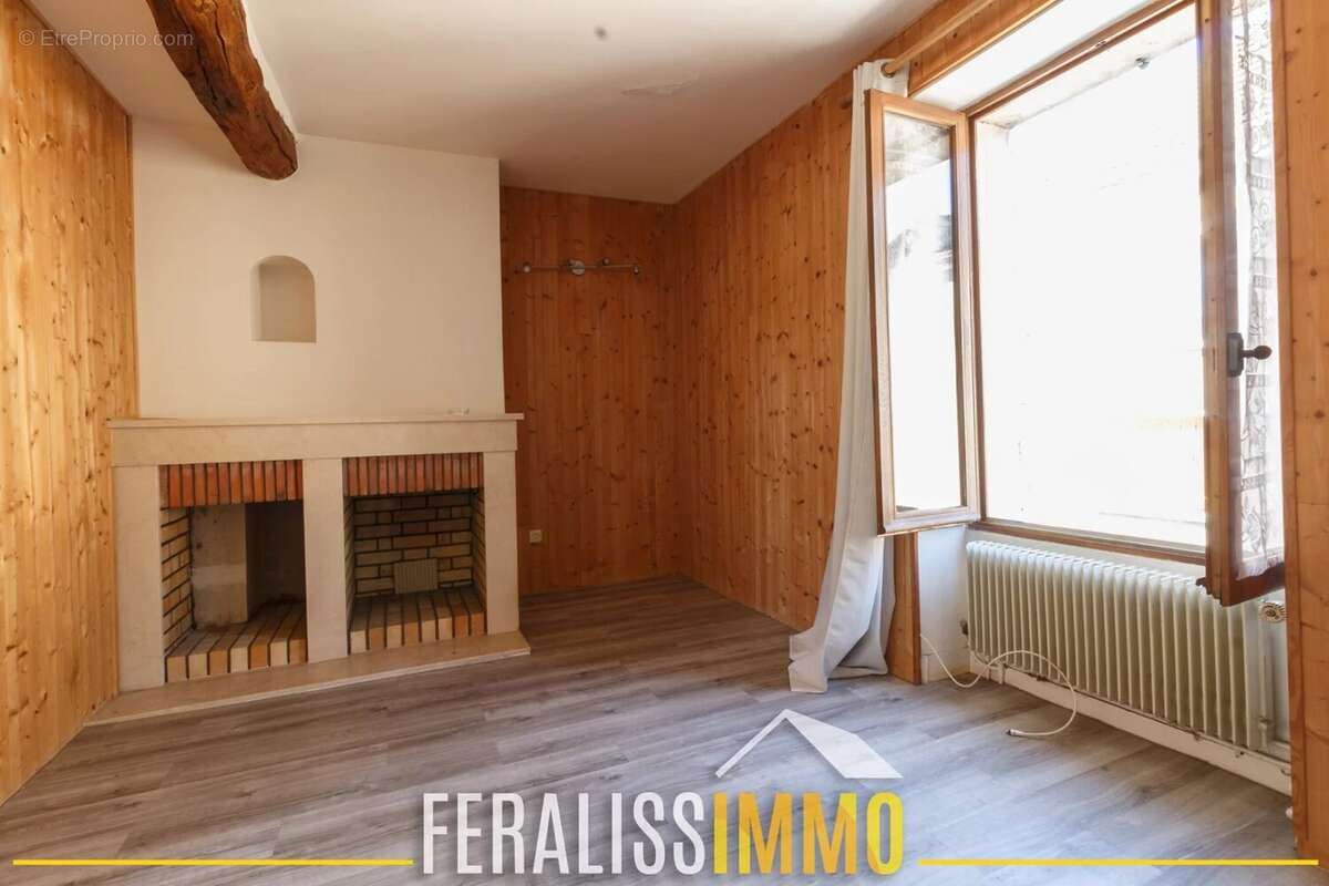 Maison à VAUX-SUR-SEINE