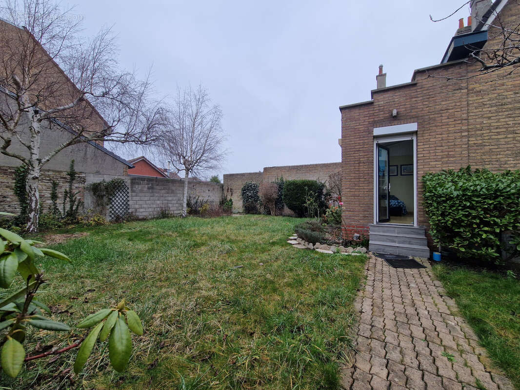 Maison à COUDEKERQUE-BRANCHE