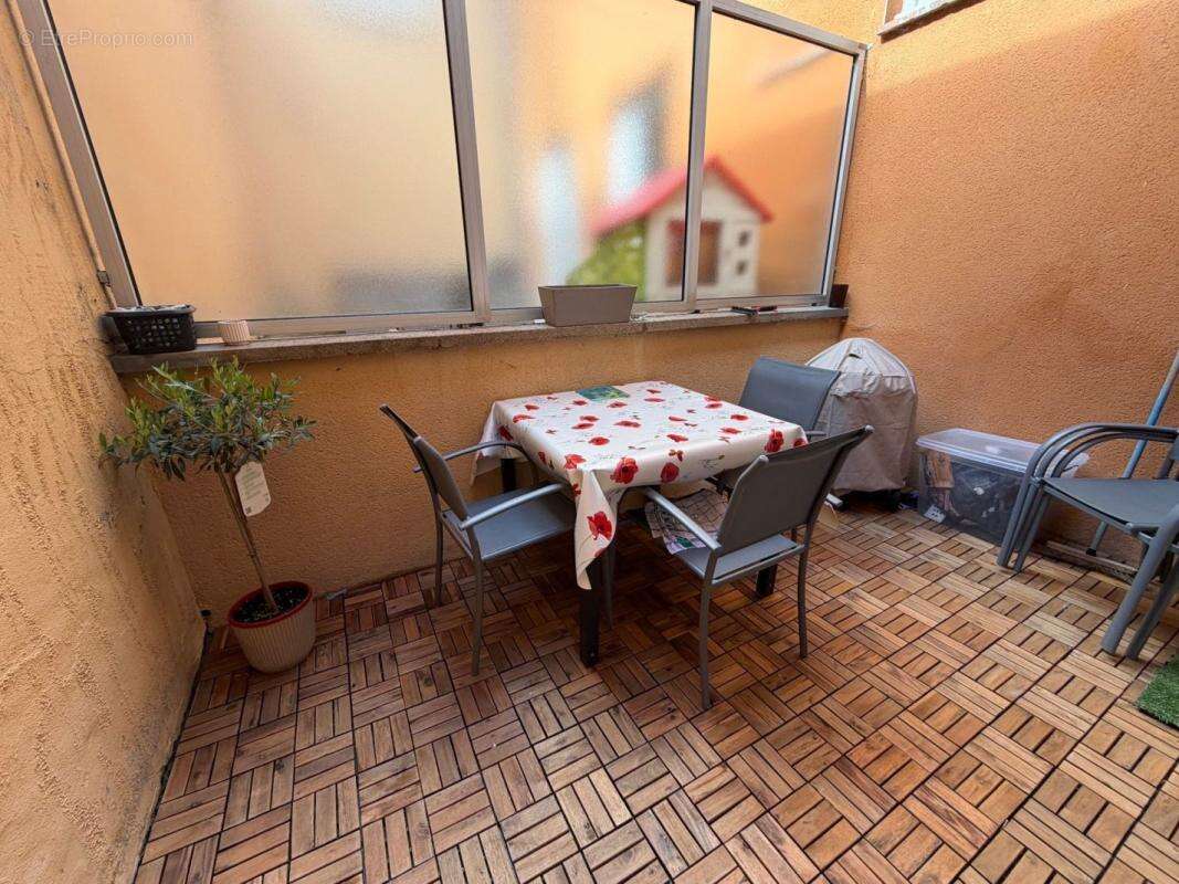 Maison à VONNAS