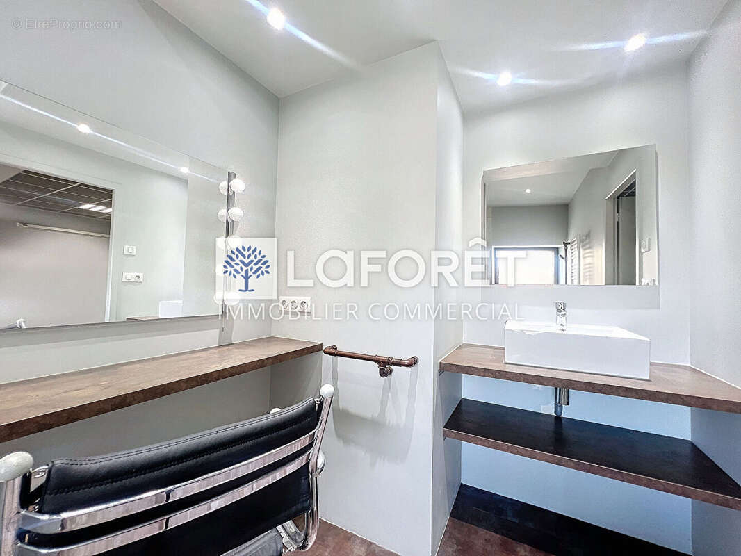 Commerce à MAULEVRIER