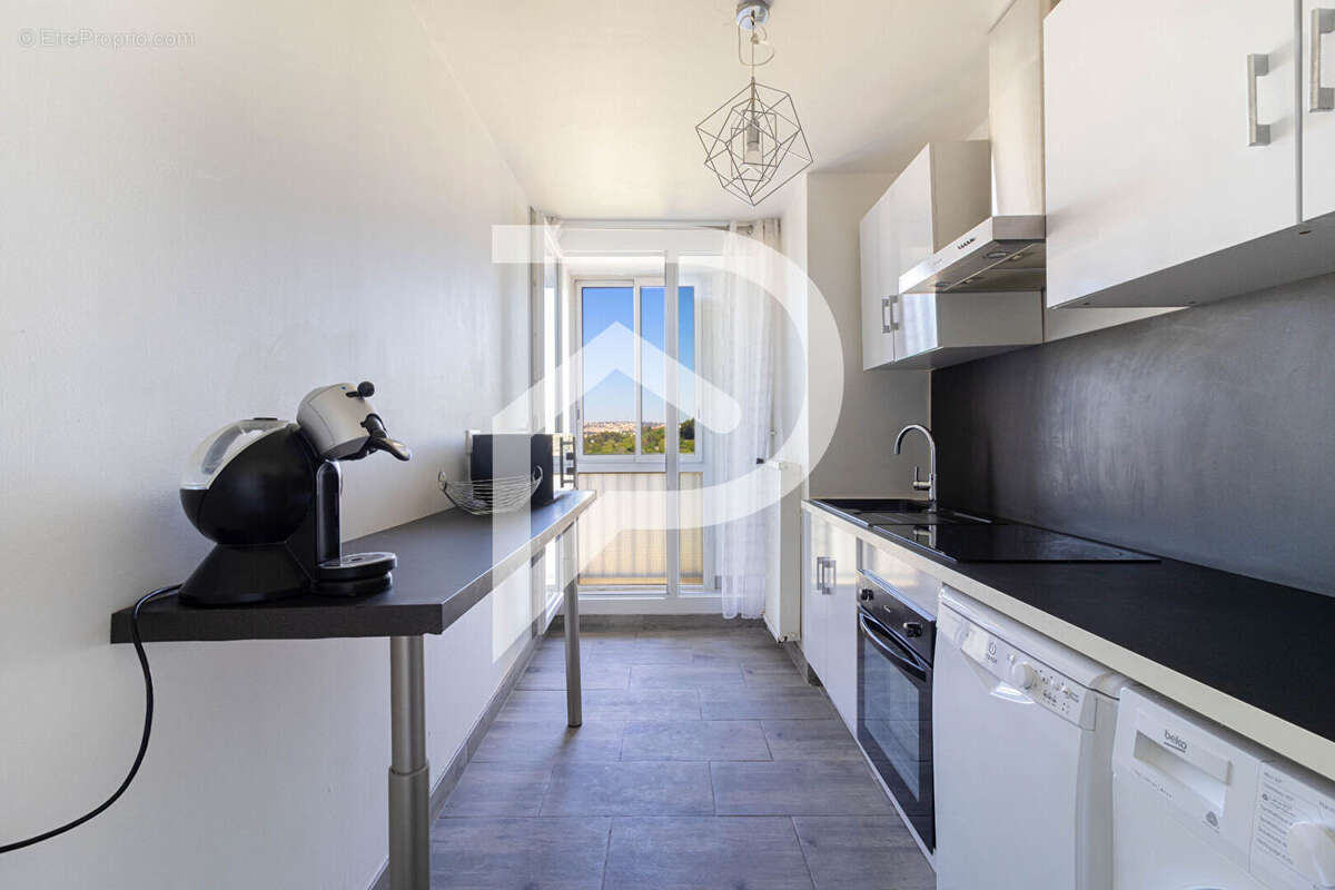 Appartement à MARSEILLE-14E