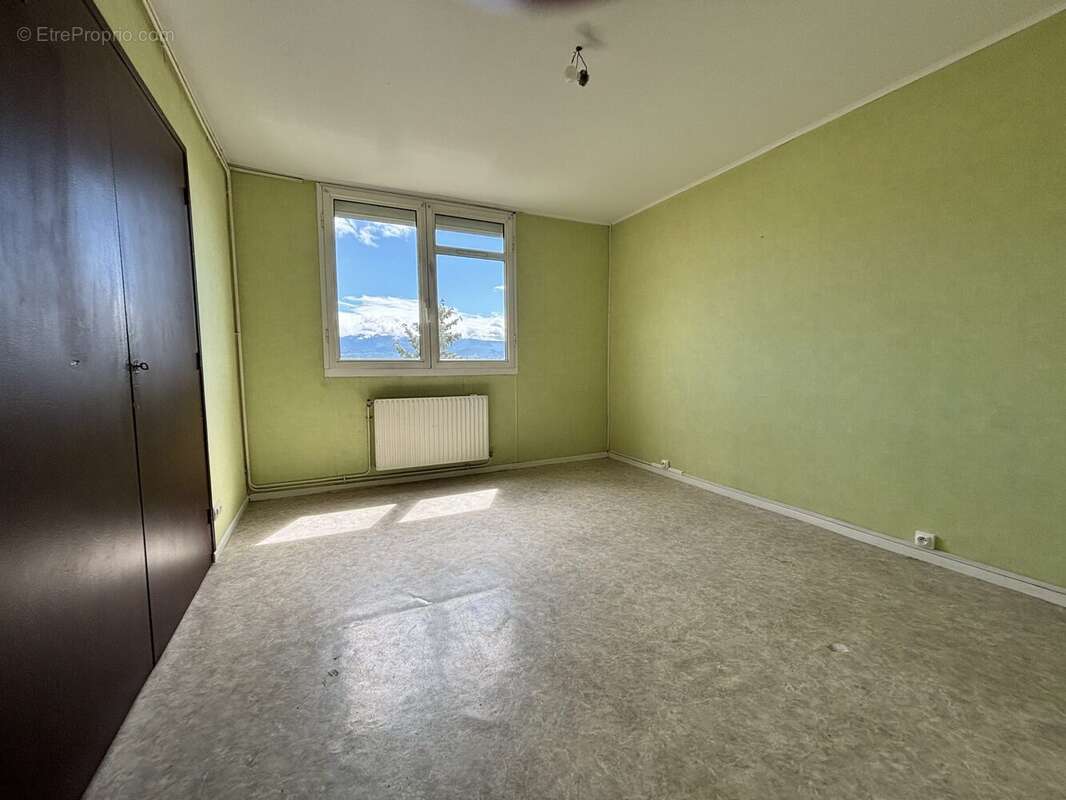 Appartement à ROMANS-SUR-ISERE