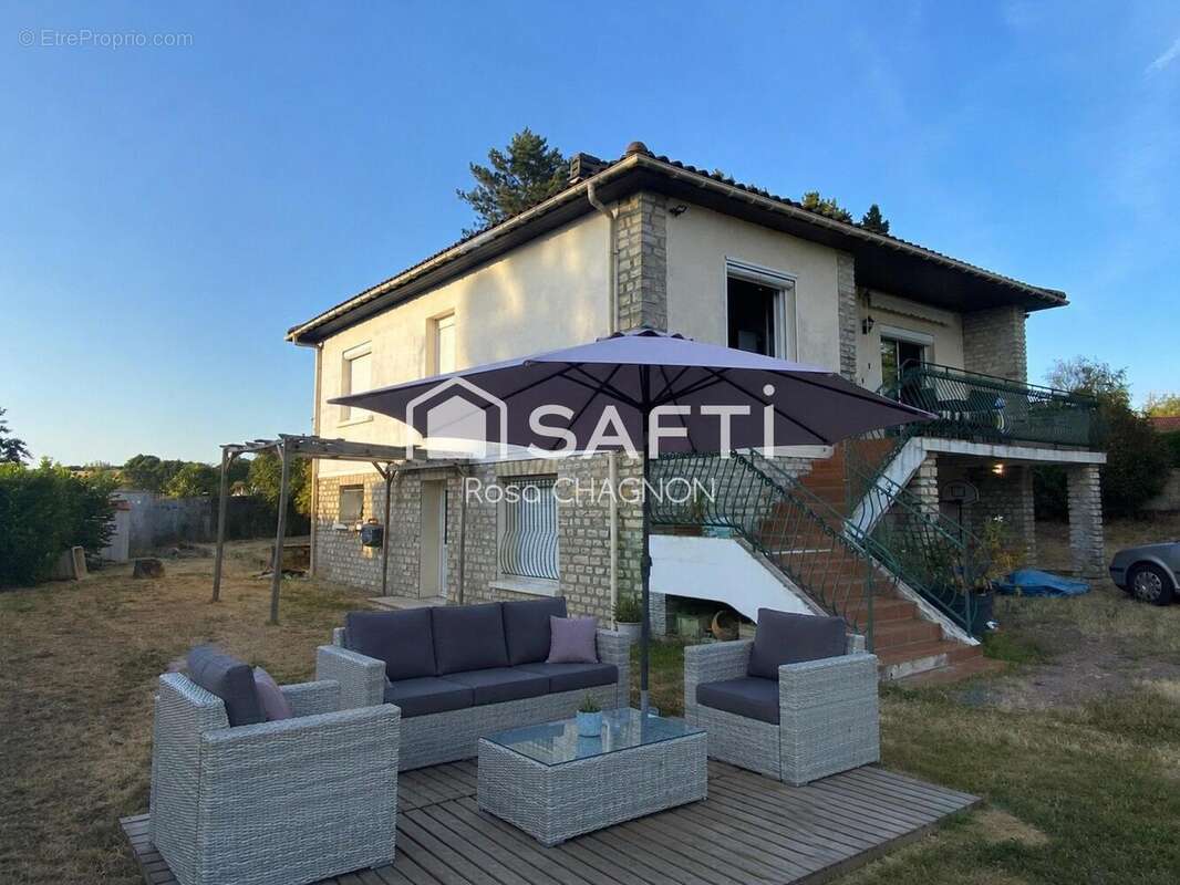 Maison 165 m² à Breuil-Barret  - photo 5