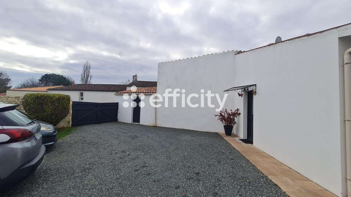 Maison à SAINT-SORNIN