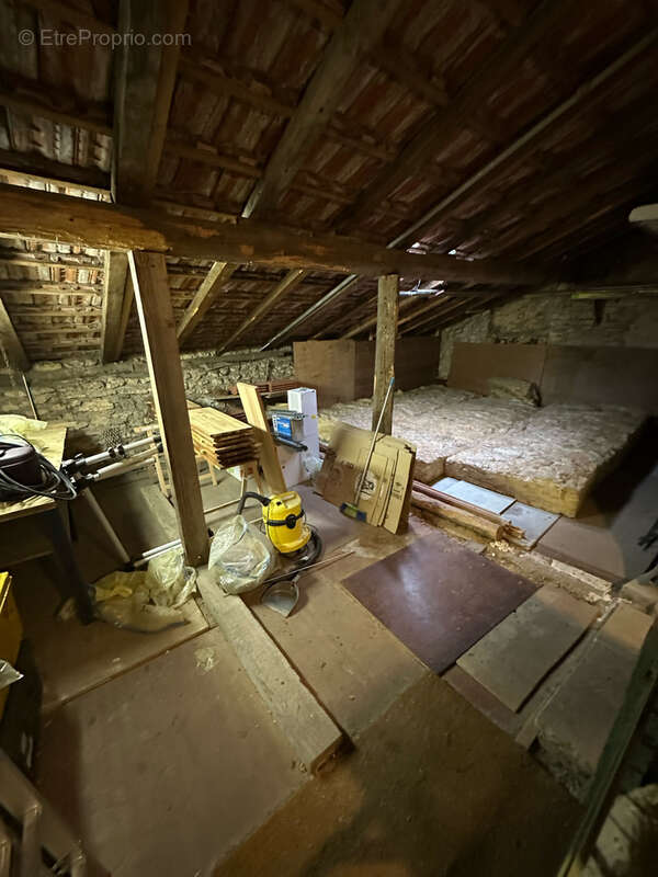Maison familiale avec fort potentiel   124 m2   4 chambres   combles aménageables de plus de 70 m2 - photo 13