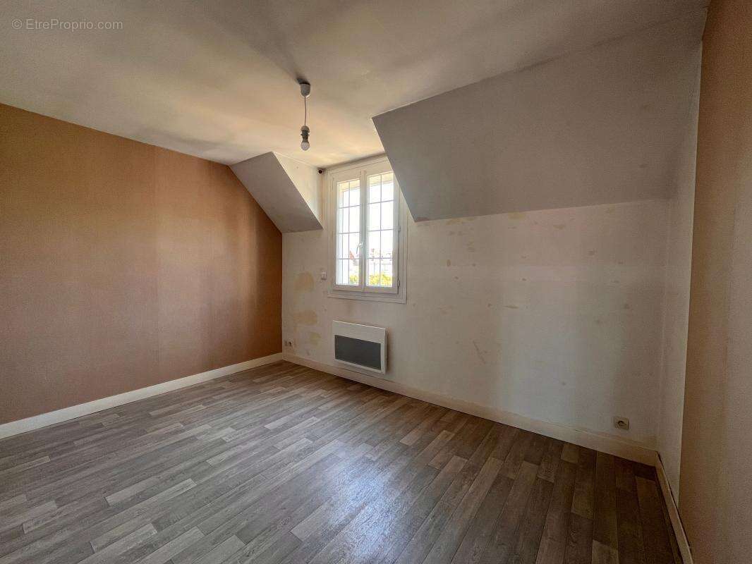 Maison à SAINT-DENIS-EN-VAL