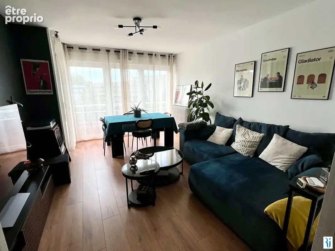 Appartement à MONT-SAINT-AIGNAN