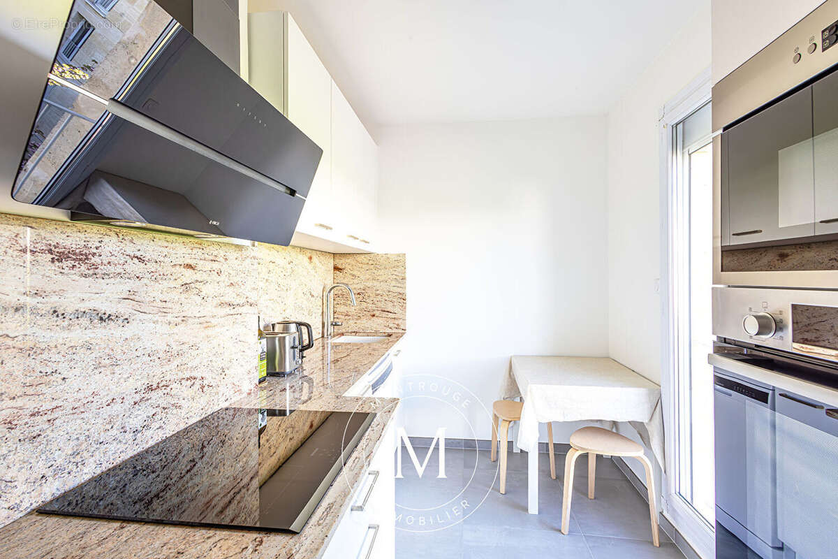 Appartement à MONTROUGE