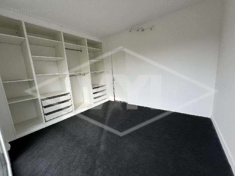 Appartement à BOUSSY-SAINT-ANTOINE