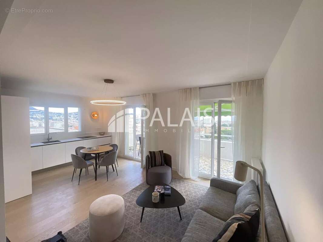 Appartement à NICE