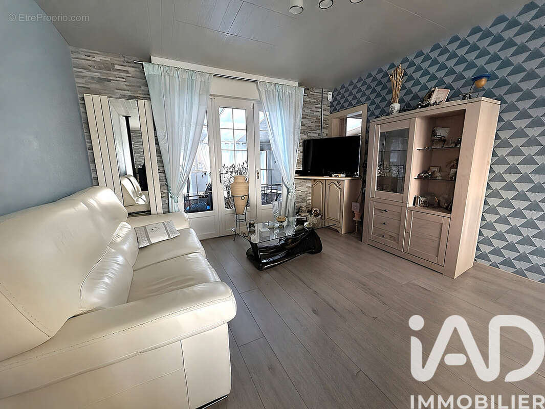 Photo 3 - Maison à ROEULX