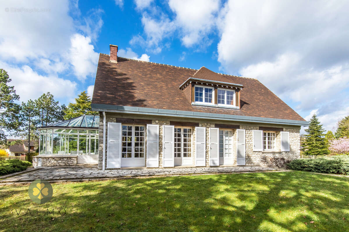 Maison à COURGENT
