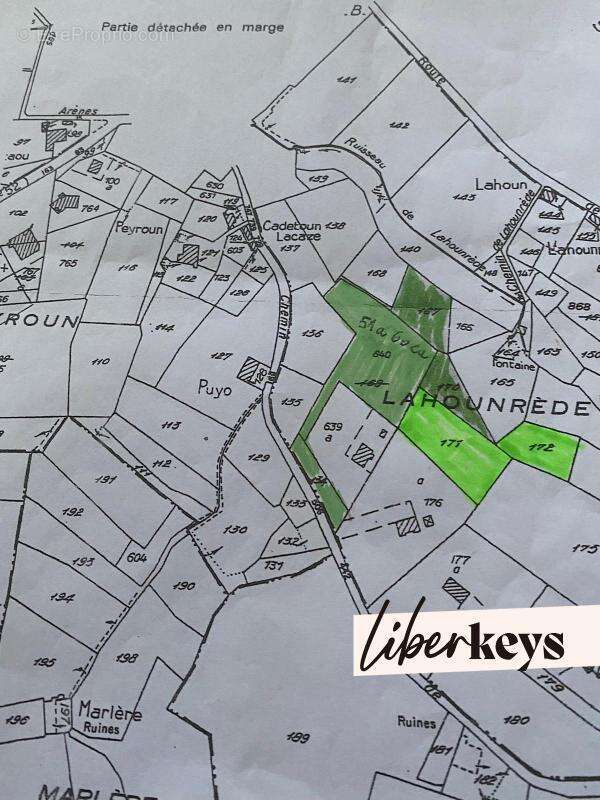 Terrain à SAINTE-COLOMBE