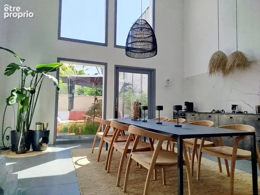 Sublime Maison d'architecte Saint Maximin La Sainte Baume 190 m2 avec terrasse et garage - photo 3