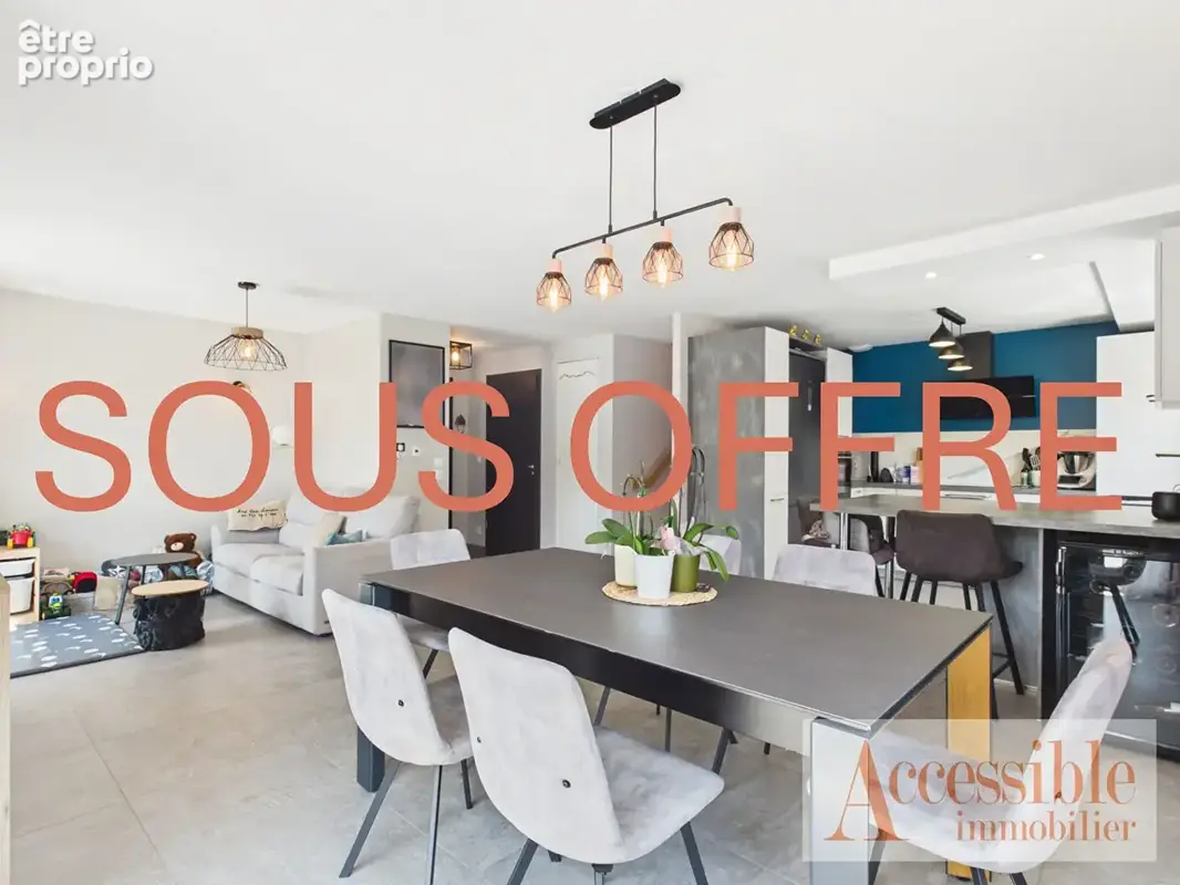 Appartement à MOUXY
