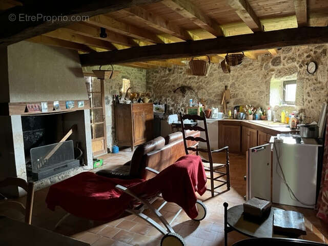 Maison à MONCRABEAU