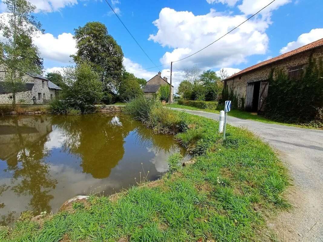 Maison à CHENERAILLES