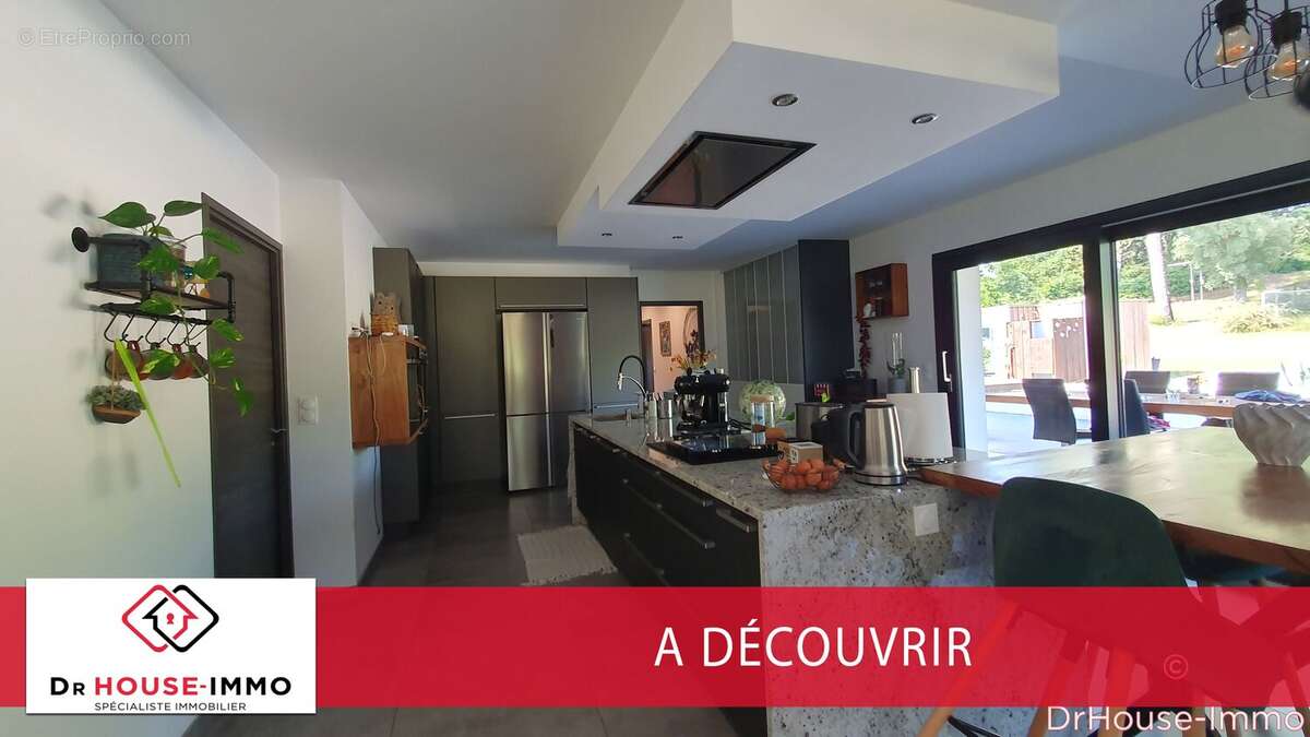 Maison à ESCOURCE