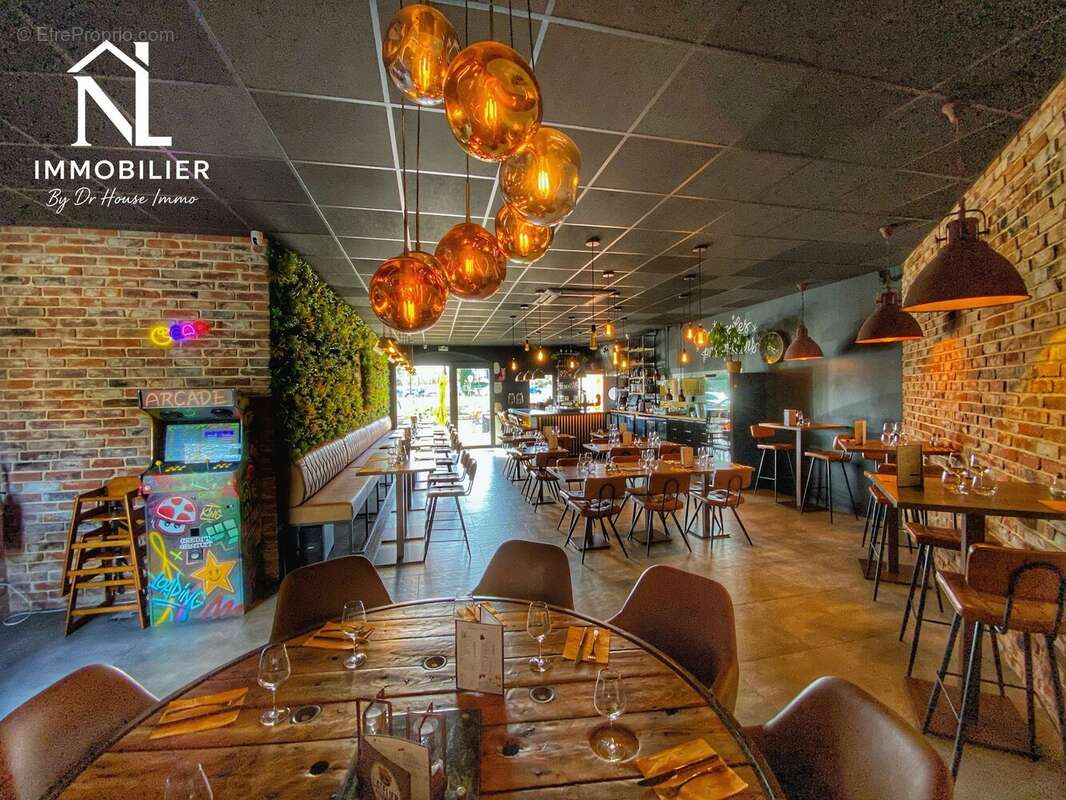 Commerce à GAREOULT