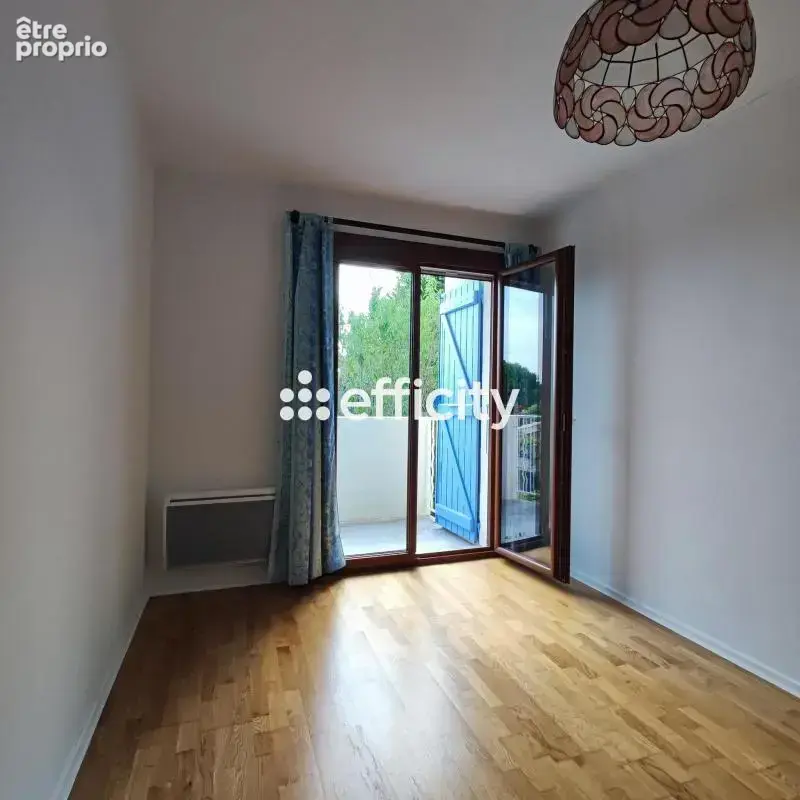 Maison 6 pièces 163 m² à vendre à Villeneuve-Les-Avignon (30400) - photo 7