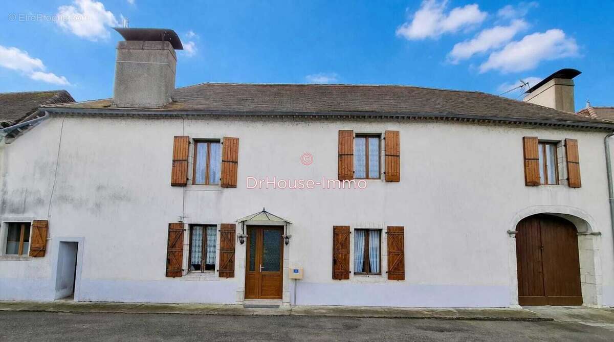 Maison 202 m² à Bugnein  - photo 20
