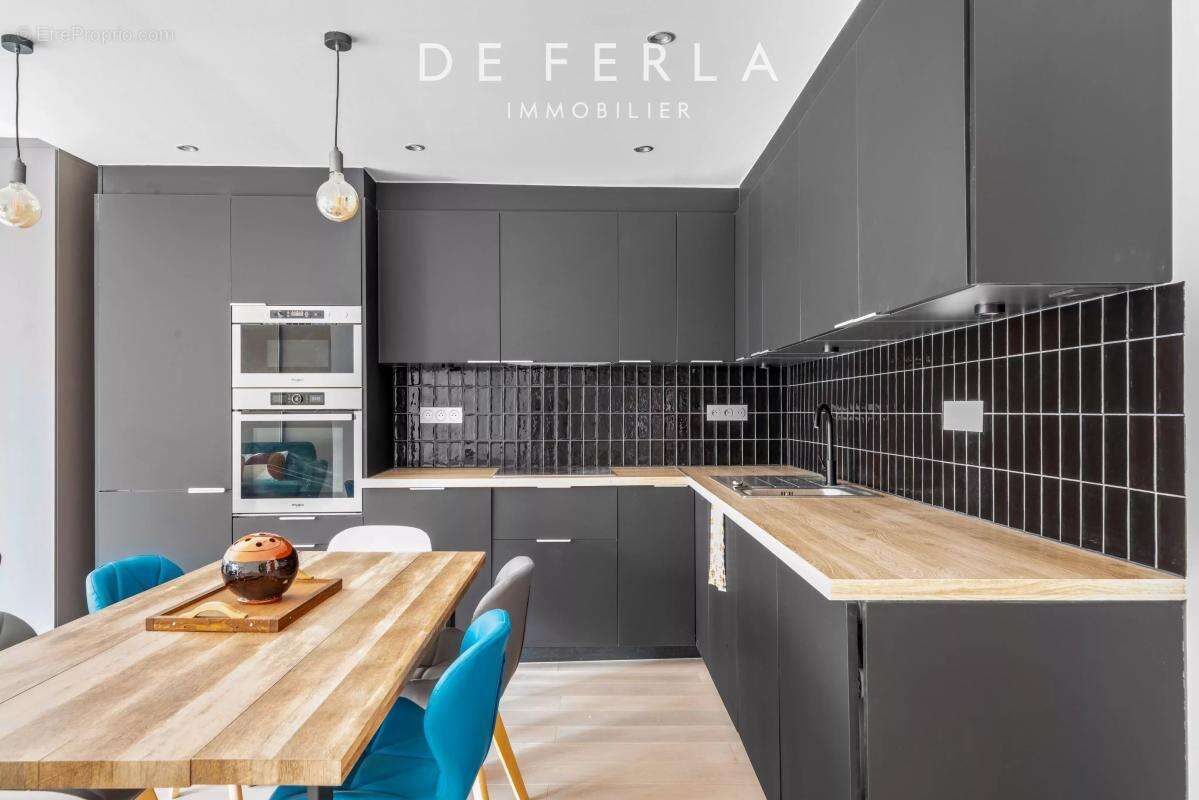 Appartement à PARIS-14E
