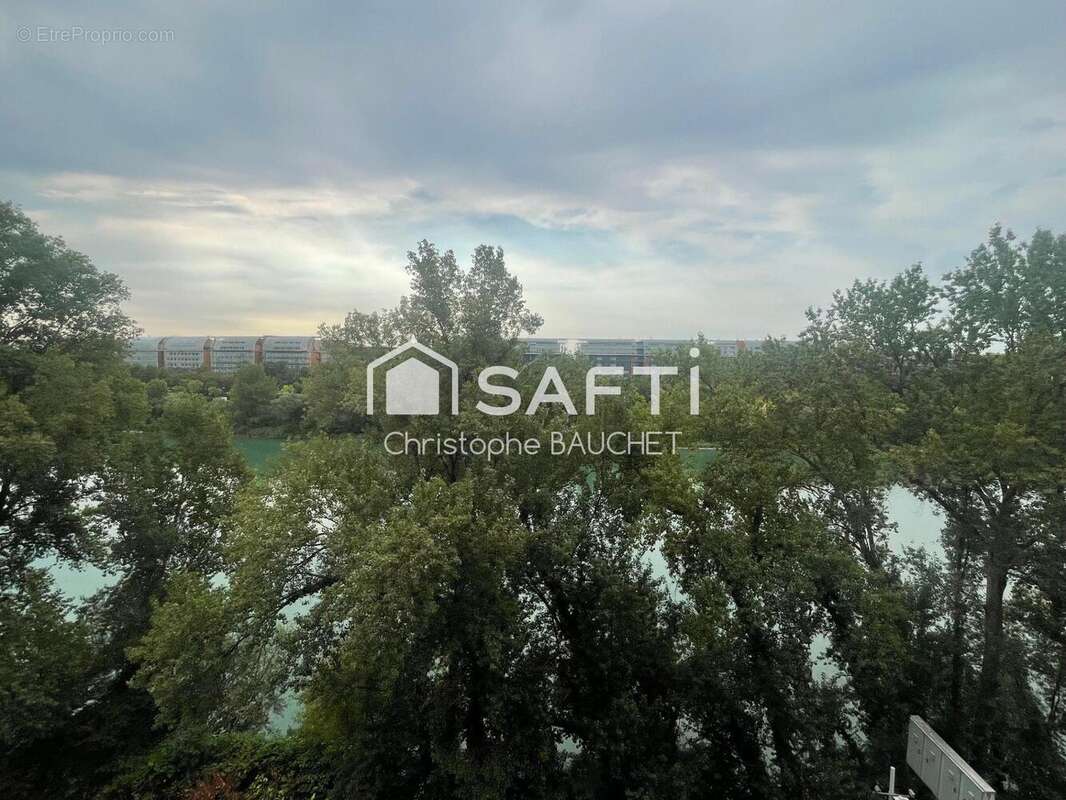 Photo 2 - Appartement à CALUIRE-ET-CUIRE