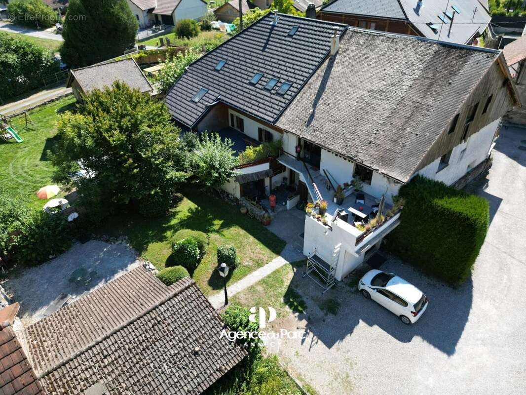 Maison à DOUSSARD
