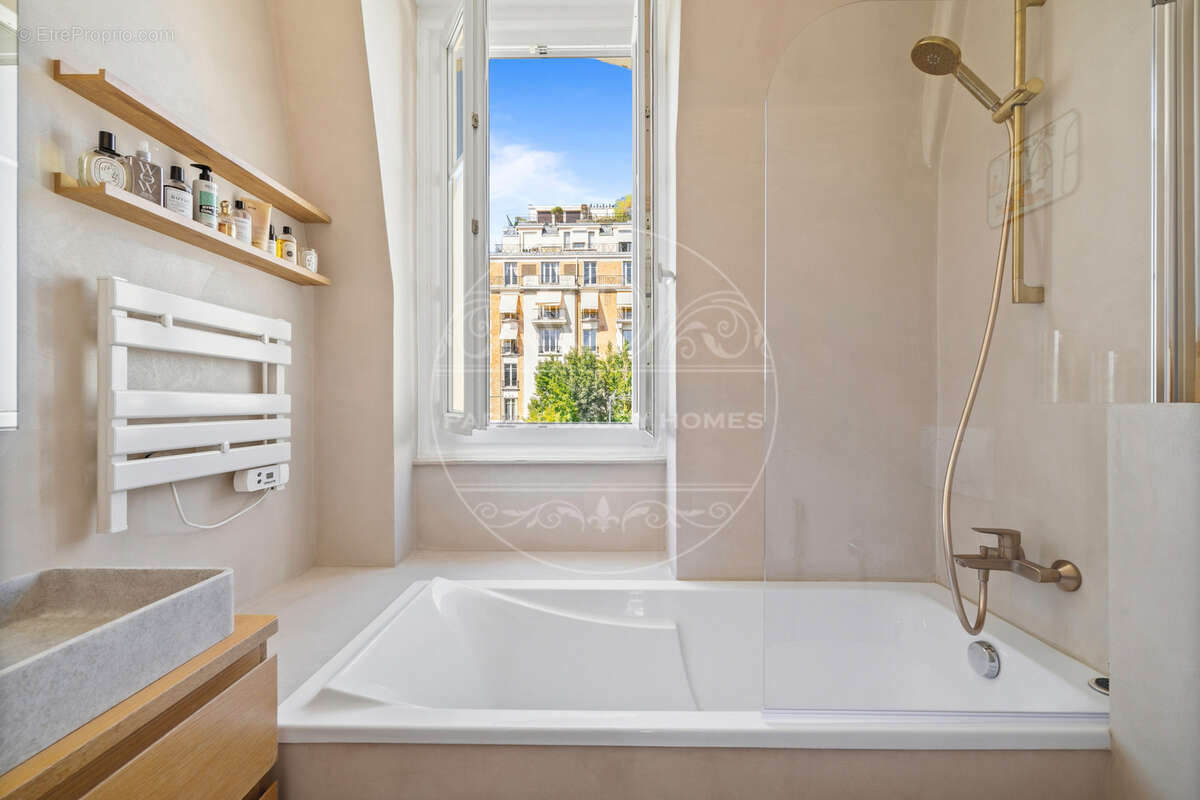Appartement à BOULOGNE-BILLANCOURT